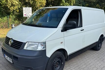 VW T5 Transporter 210.977 km 9.490 &euro; Magdeburg 39108