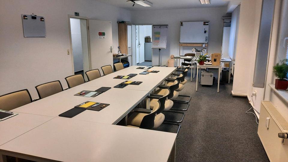 Gewerbeobjekt Burg - 100&euro; | Angebot:21120320