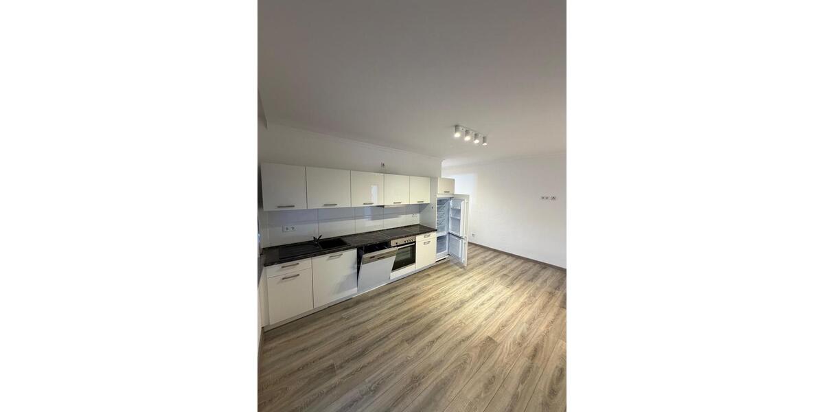Etagenwohnung Magdeburg Alt Olvenstedt - 3 Zimmer, 64 m&sup2;, 900&euro; | Angebot:26456075