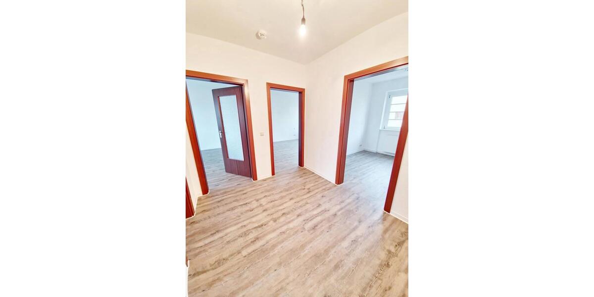 Etagenwohnung Magdeburg Diesdorf - 2.5 Zimmer, 67 m&sup2;, 459&euro; | Angebot:25772975