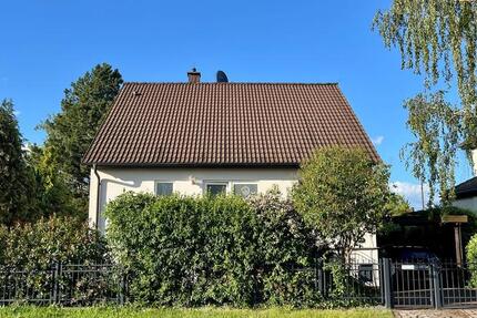 Haus Magdeburg Brückfeld - 6 Zimmer, 200 m&sup2;, 450.000&euro; | Angebot:27030365