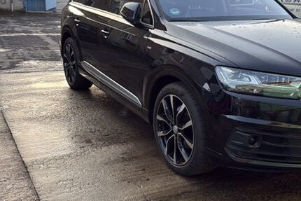 Audi Q7 250.000 km 24.000 &euro; Magdeburg 39116
