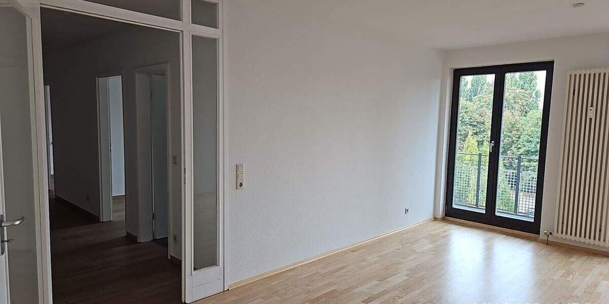 Etagenwohnung Magdeburg Sudenburg - 3 Zimmer, 66 m&sup2;, 585&euro; | Angebot:26243700