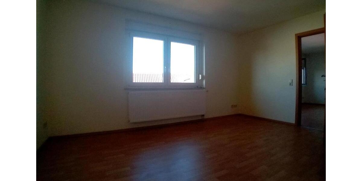 Etagenwohnung Bördeland - 3 Zimmer, 79 m&sup2;, 450&euro; | Angebot:24840237