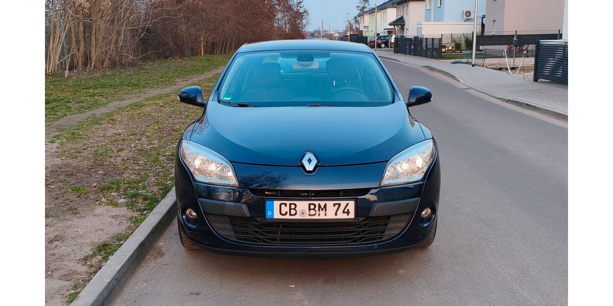 Renault Megane 112.000 km 4.199 &euro; Magdeburg 39124