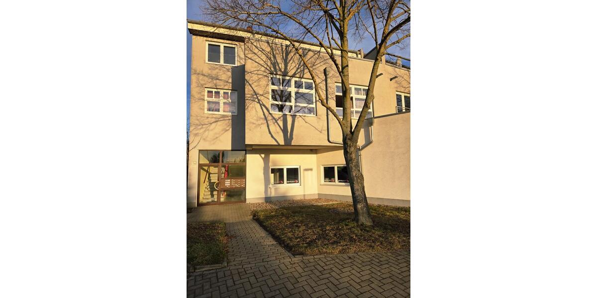 Etagenwohnung Magdeburg Alt Olvenstedt - 3 Zimmer, 67 m&sup2;, 519&euro; | Angebot:25903044
