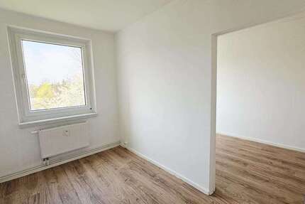 Wohnung Magdeburg Neue Neustadt - 4 Zimmer, 70 m&sup2;, 421&euro; | Angebot:25613582