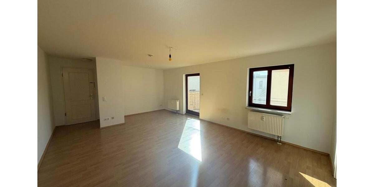 Dachgeschoßwohnung Magdeburg Leipziger Straße - 2 Zimmer, 55 m&sup2;, 450&euro; | Angebot:25974498