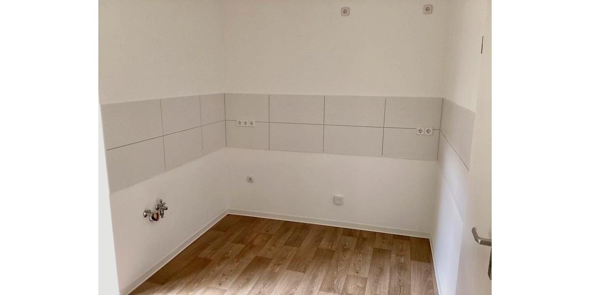 Erdgeschoßwohnung Magdeburg Leipziger Straße - 4 Zimmer, 97 m&sup2;, 650&euro; | Angebot:26657562
