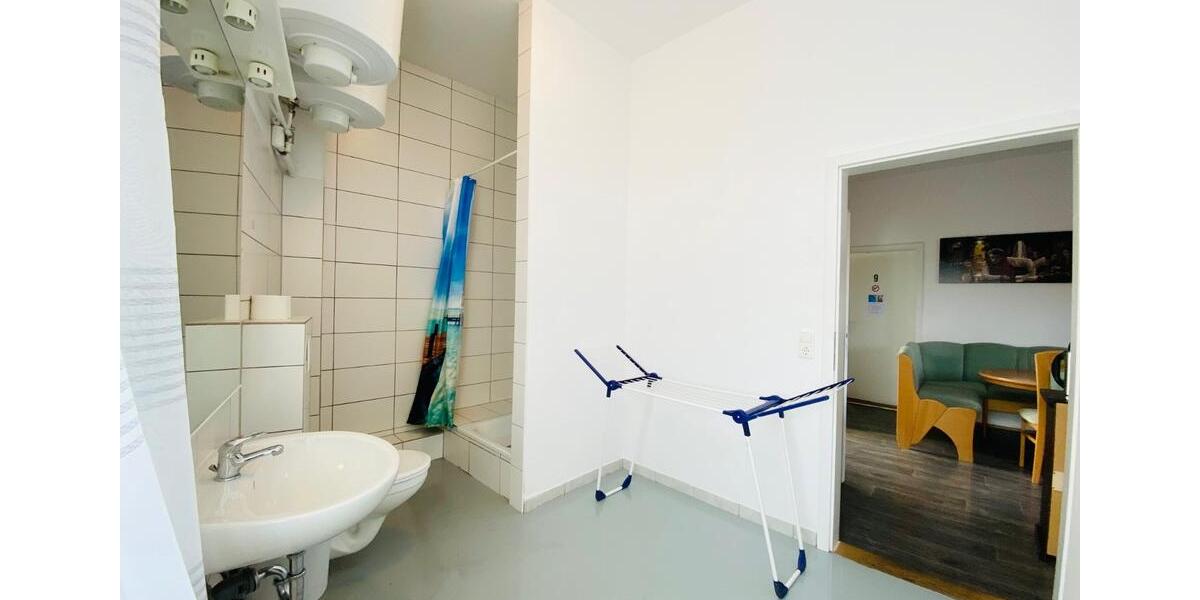 Einfamilienhaus Wolmirstedt - 9 Zimmer, 340 m&sup2;, 2.200&euro; | Angebot:23550746