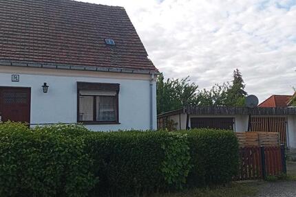 Handwerker aufgepasst, DHH in Magdeburg Südost zimmer