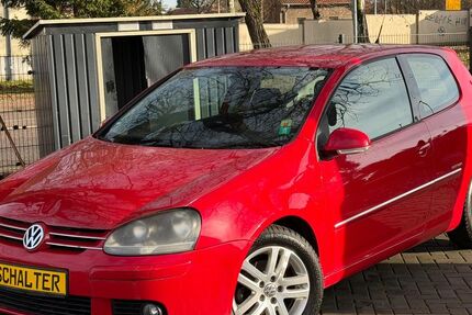 VW Golf 239.000 km 2.500 &euro; Heyrothsberge Bideritz 39175