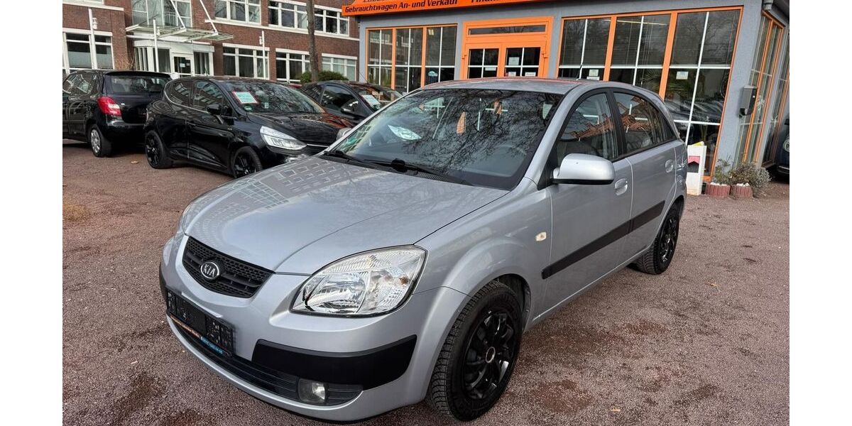 Kia Rio 88.050 km 2.490 &euro; Magdeburg 39124