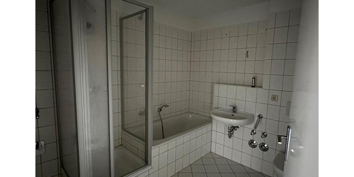 Dachgeschoßwohnung Magdeburg Leipziger Straße - 2.5 Zimmer, 75 m&sup2;, 475&euro; | Angebot:26284952