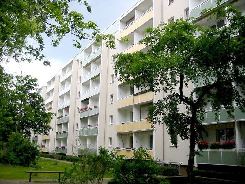 Wohnung zum Mieten in Magdeburg 330 € 56.66 m²