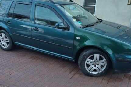VW Golf 150.000 km 2.700 &euro; Haldensleben 39340