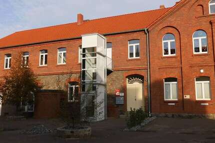 Wohnung Magdeburg Neue Neustadt - 3 Zimmer, 101 m&sup2;, 606&euro; | Angebot:25798328