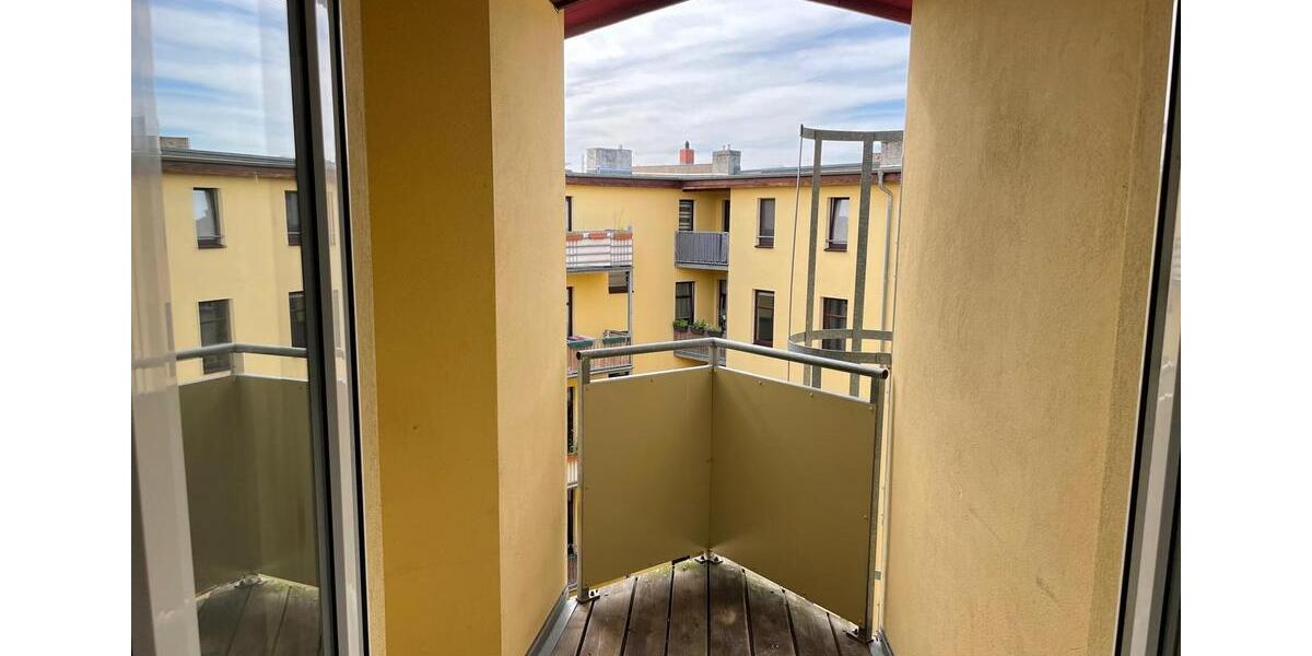 Dachgeschoßwohnung Magdeburg Nordwest - 2 Zimmer, 61 m&sup2;, 510&euro; | Angebot:26194067