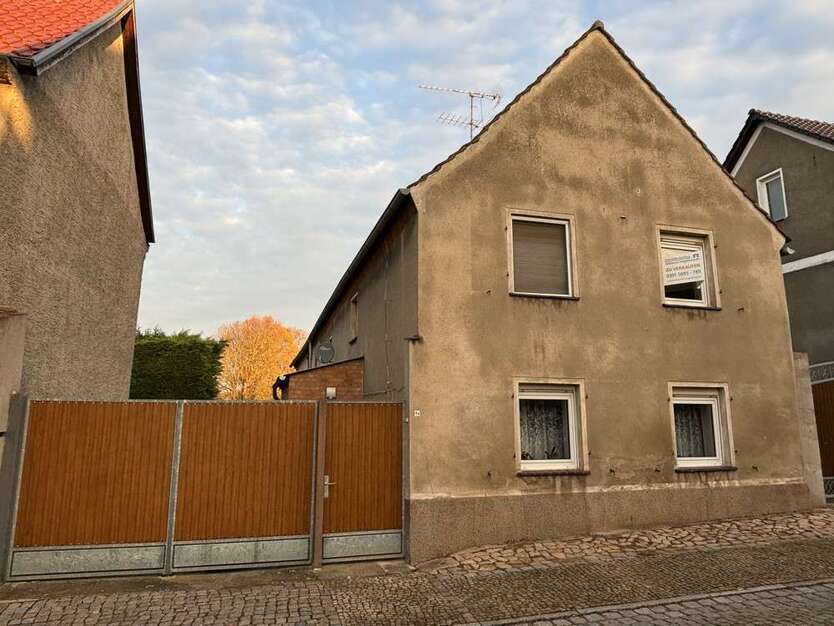 Haus zum Kaufen in Irxleben 85.000 € 100 m²