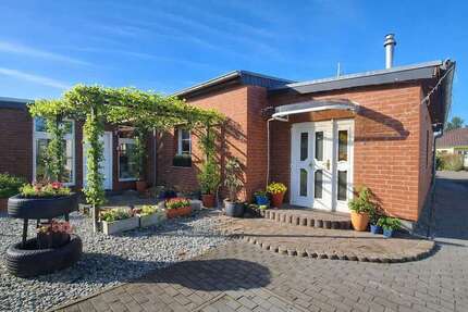 Haus Burg b. Magdeburg - 5 Zimmer, 160 m&sup2;, 265.000&euro; | Angebot:26750839