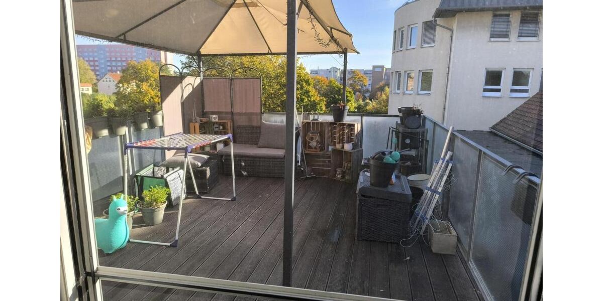 Dachgeschoßwohnung Magdeburg Neue Neustadt - 4 Zimmer, 98 m&sup2;, 800&euro; | Angebot:26335776
