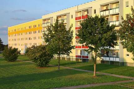 Wohnung Calbe - 3 Zimmer, 57 m&sup2;, 303&euro; | Angebot:26195514