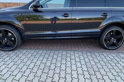 Audi Q7 198.497 km 14.699 € Schönebeck/Elbe 39218