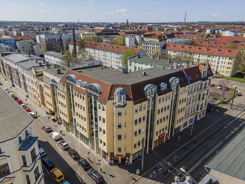Zentrales Wohn- u. Geschäftshaus mit neuer Heizungsanlage (Energieeffizienzklasse B) zimmer