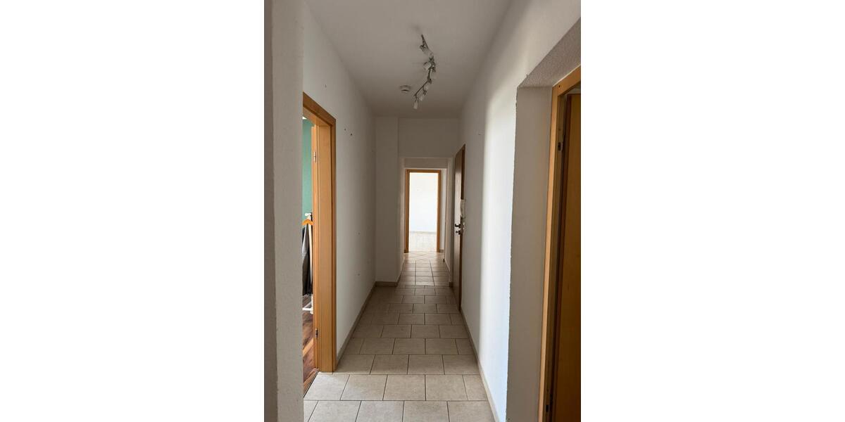Erdgeschoßwohnung Magdeburg Ottersleben - 5 Zimmer, 107 m&sup2;, 900&euro; | Angebot:27627508