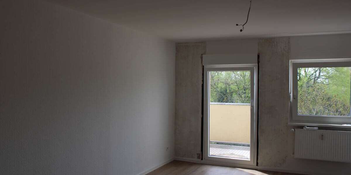 ruhige 4 Zimmer-Wohnung im Hinterhaus ***frisch renoviert*** mit Balkon - Dachgeschoßwohnung Magdeburg Sudenburg | Angebot:10983288