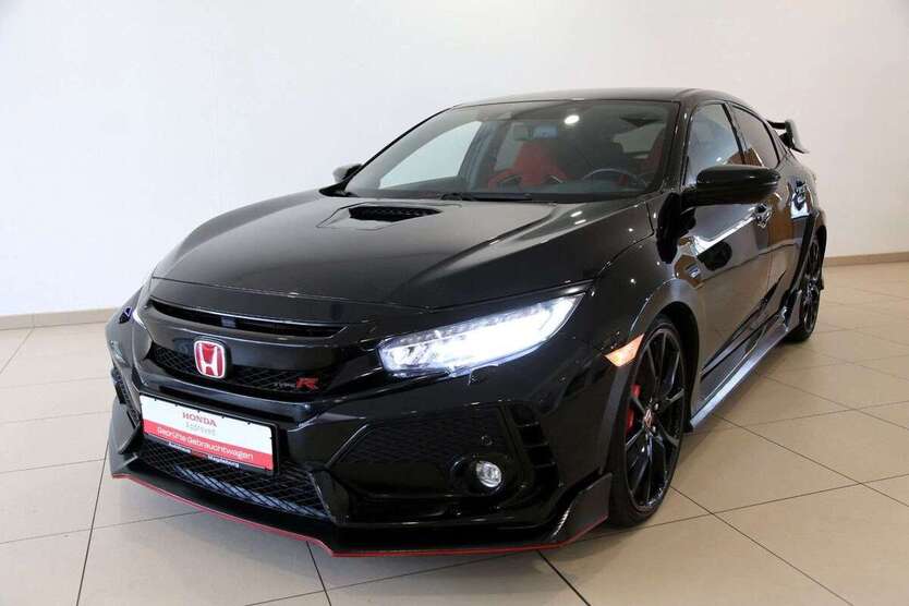 Honda Civic 45.615 km 38.890 € Magdeburg 39112