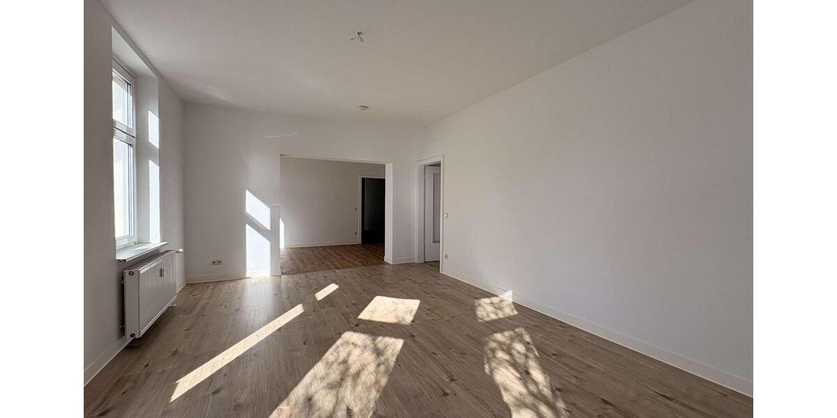 Etagenwohnung Magdeburg Leipziger Straße - 4 Zimmer, 102 m&sup2;, 900&euro; | Angebot:25792930
