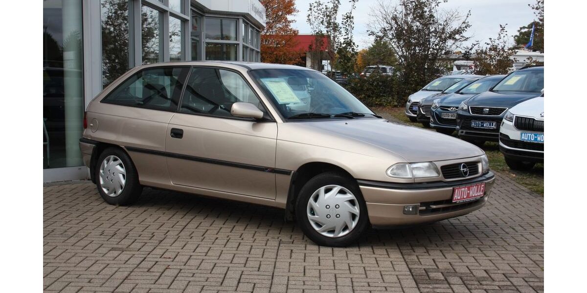 Opel Astra 63.250 km 2.950 &euro; Magdeburg 39120