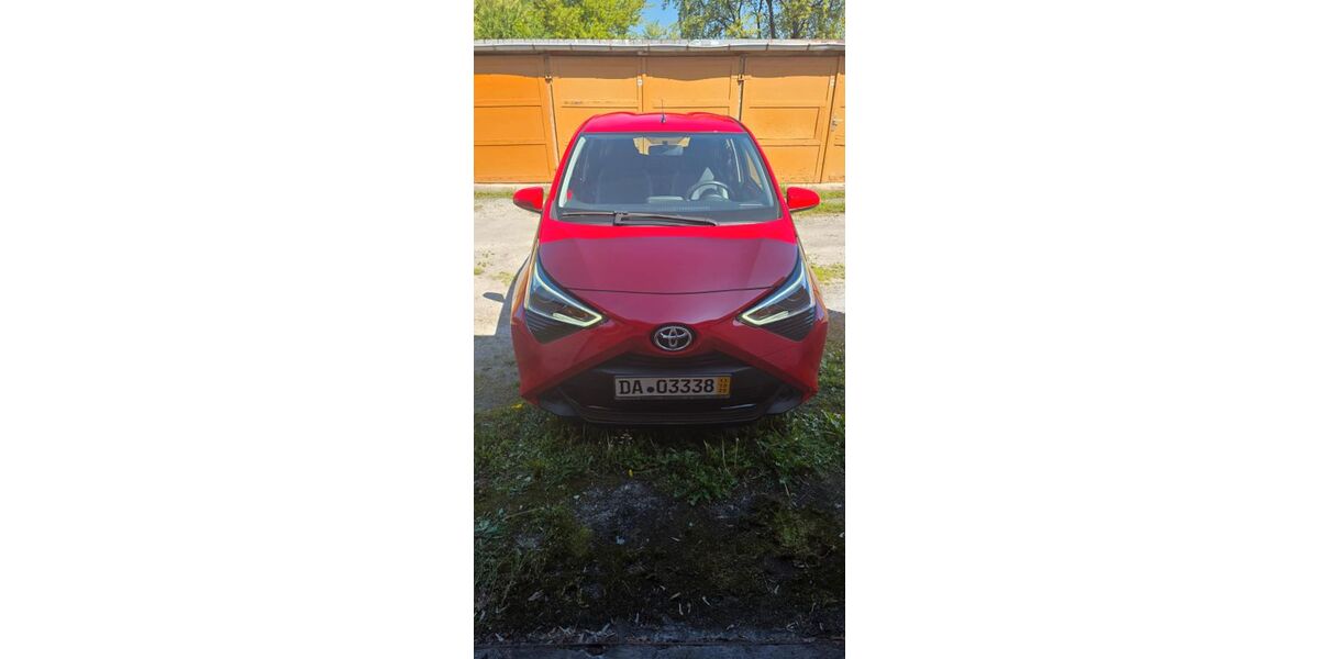 Toyota Aygo (X) 15.000 km 10.800 &euro; Magdeburg 39118
