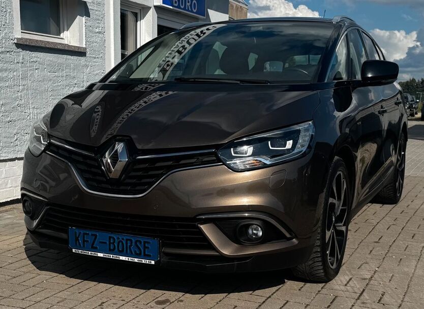 Renault Scenic 218.400 km 11.900 € Burg 39288