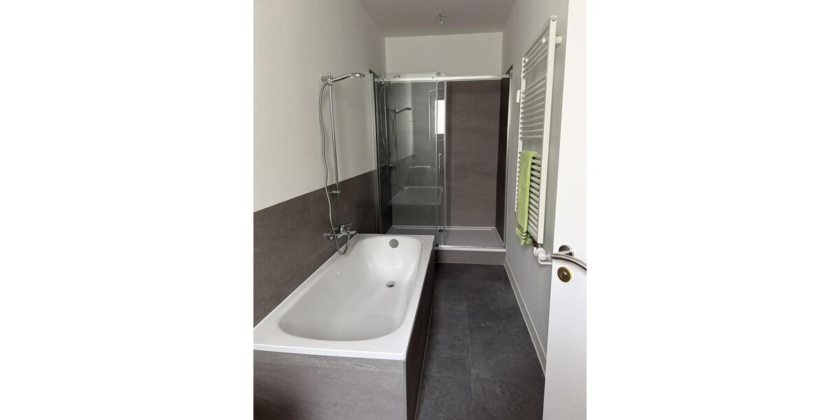 Etagenwohnung Magdeburg Leipziger Straße - 4 Zimmer, 102 m&sup2;, 900&euro; | Angebot:25168702