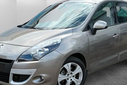Renault Scenic 46.300 km 7.480 &euro; Magdeburg 39108
