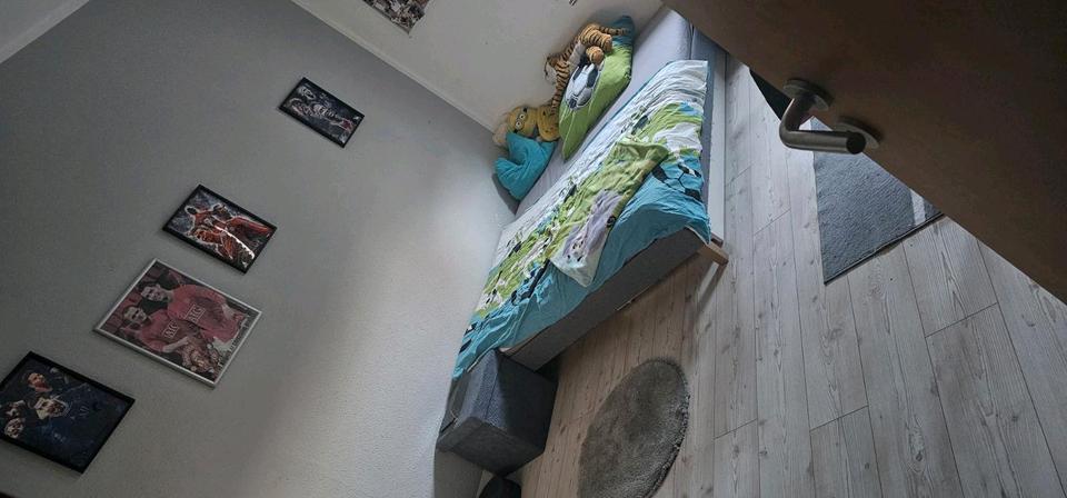 Etagenwohnung Egeln - 3 Zimmer, 104 m&sup2;, 731&euro; | Angebot:26322012