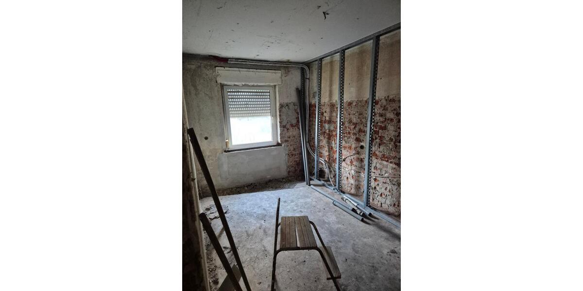 Einfamilienhaus Calbe (Saale) - 8 Zimmer, 163 m&sup2;, 60.000&euro; | Angebot:26030244