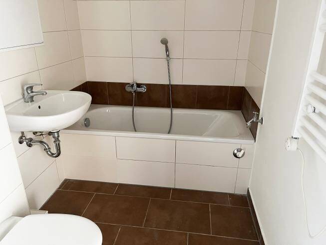 Etagenwohnung Oschersleben Oschersleben - 4 Zimmer, 70 m&sup2;, 373&euro; | Angebot:26869354