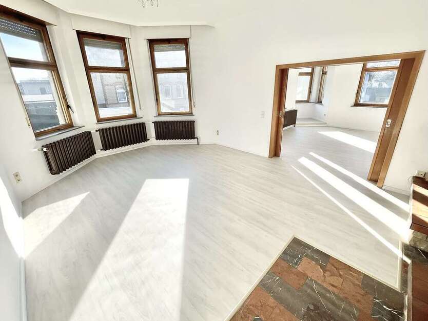 Haus zum Kaufen in Börde-Hakel 259.000 € 475 m²