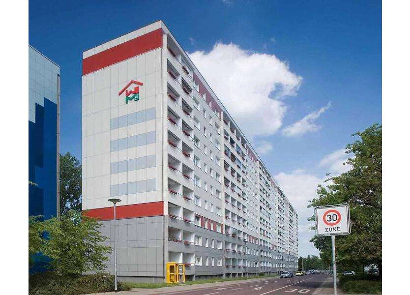 Wohnung zum Mieten in Magdeburg 254,48 € 31.81 m²
