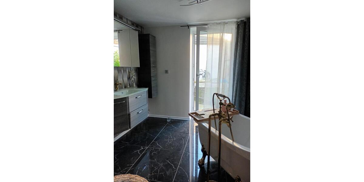 Reihenhaus Egeln - 8 Zimmer, 274 m&sup2;, 350.000&euro; | Angebot:25252989