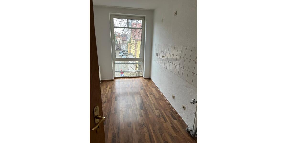 Etagenwohnung Calbe (Saale) - 3 Zimmer, 82 m&sup2;, 460&euro; | Angebot:26058638