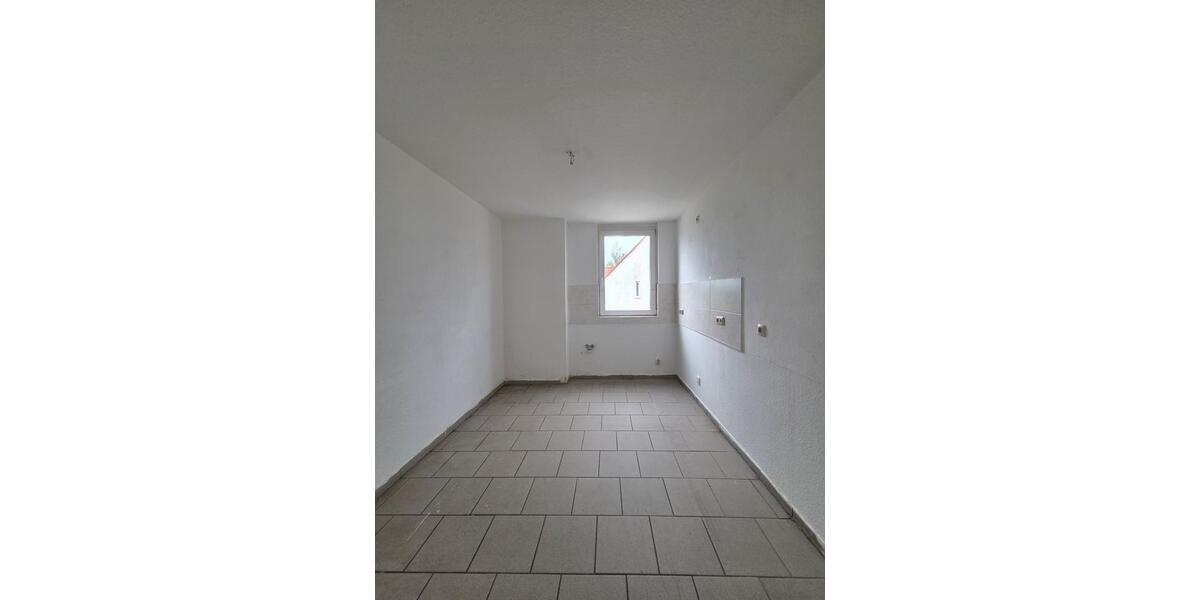Dachgeschoßwohnung Oschersleben (Bode) - 3 Zimmer, 81 m&sup2;, 69.000&euro; | Angebot:27285585