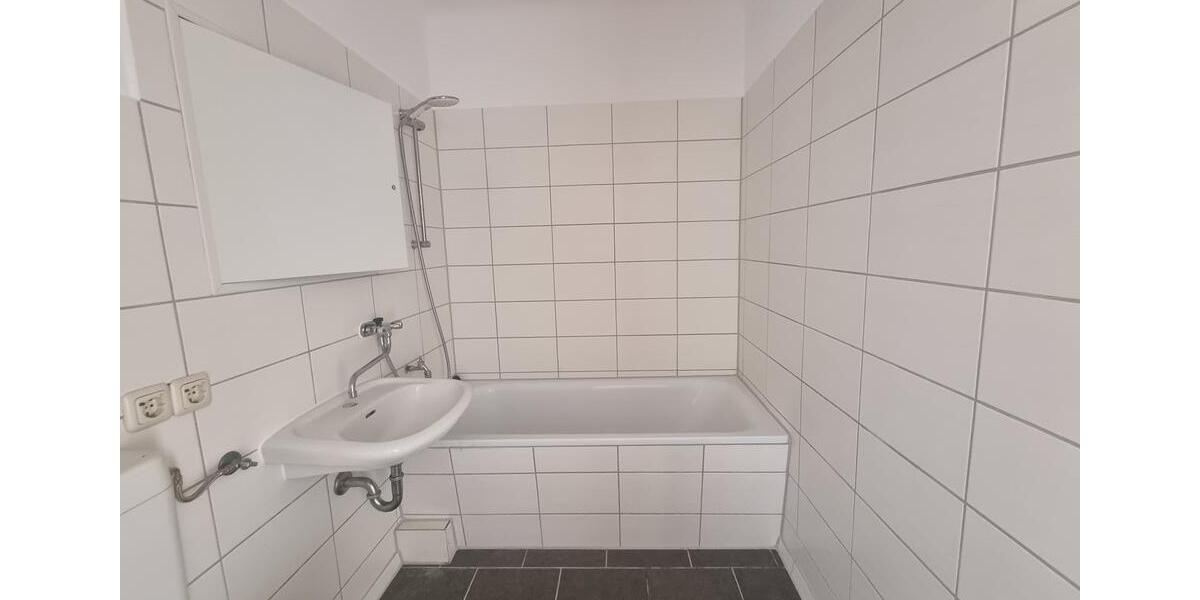 Etagenwohnung Magdeburg Alt Olvenstedt - 3 Zimmer, 68 m&sup2;, 450&euro; | Angebot:24750958