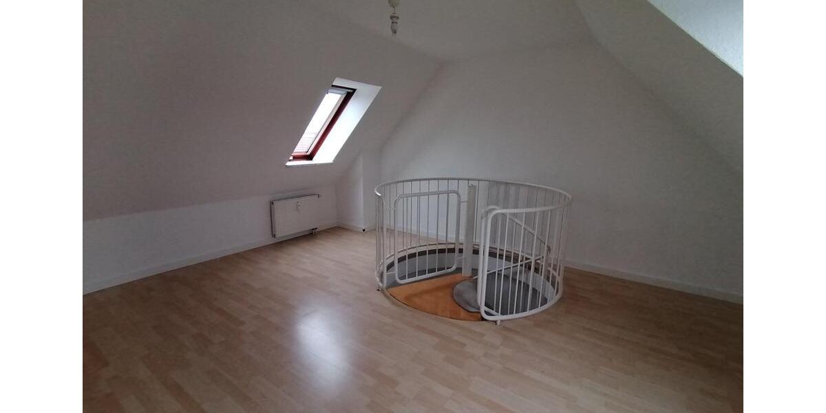 Etagenwohnung Calbe (Saale) - 2 Zimmer, 60 m&sup2;, 350&euro; | Angebot:26660644