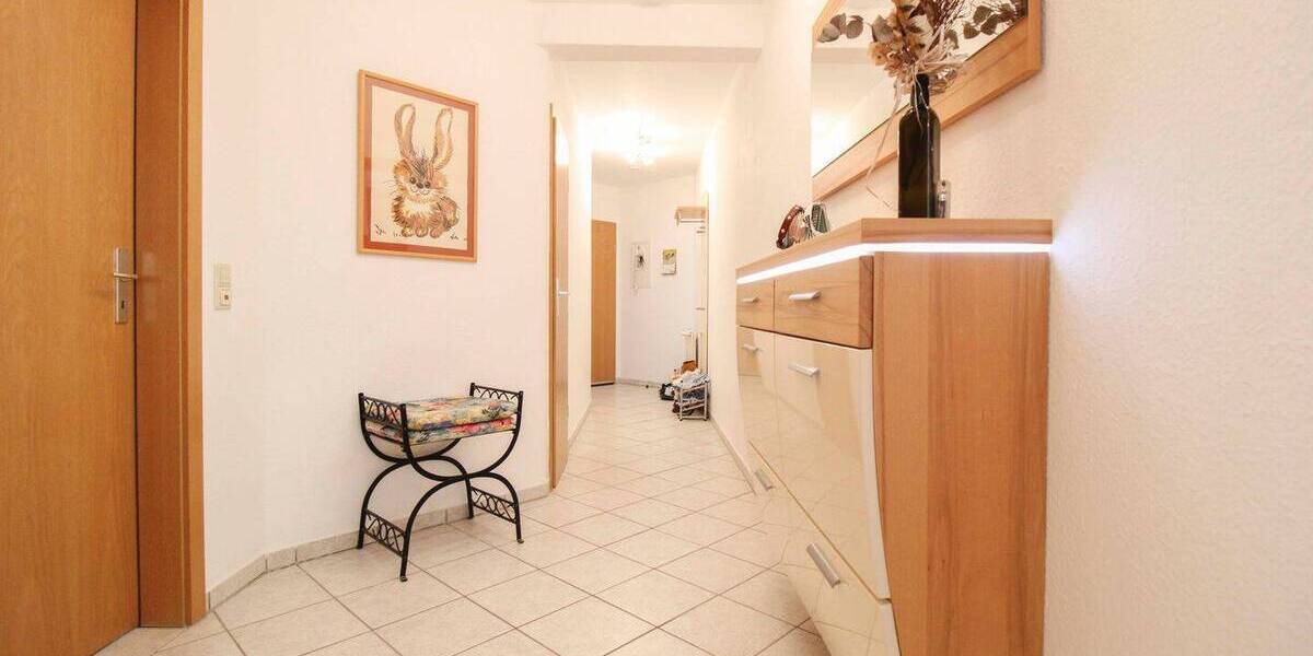 Etagenwohnung Schönebeck - 3 Zimmer, 89 m&sup2;, 155.000&euro; | Angebot:26718017