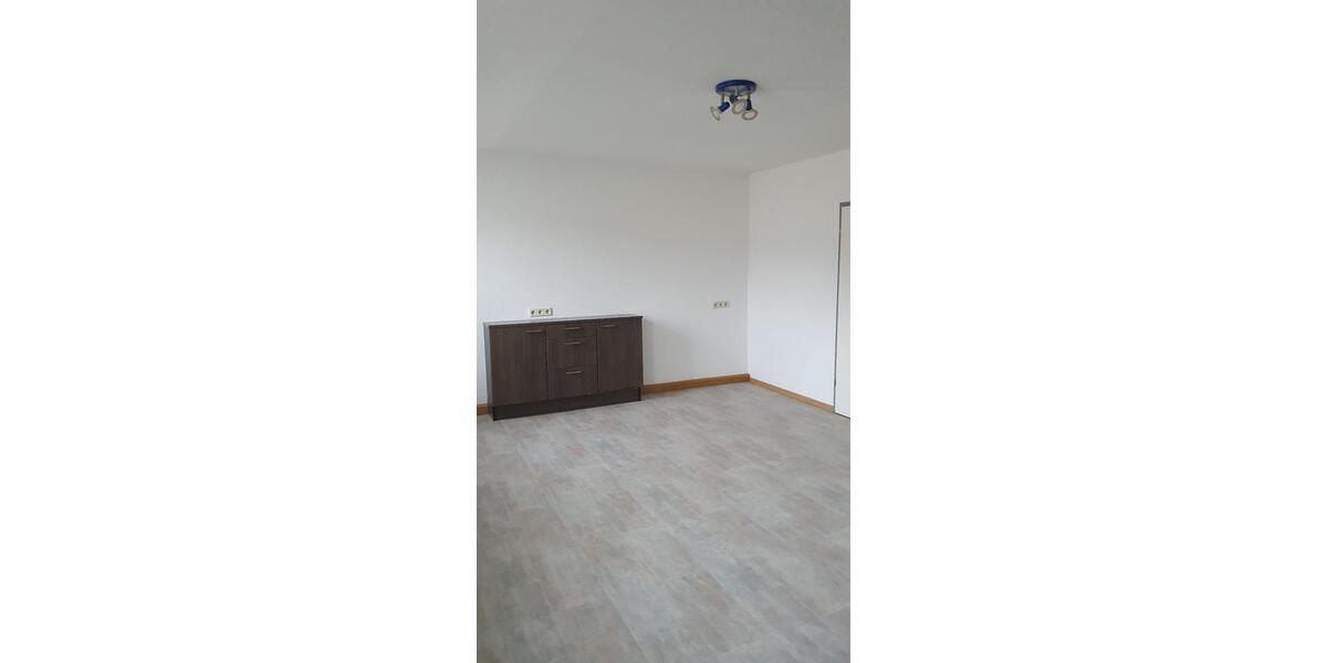 Etagenwohnung Magdeburg Beyendorf-Sohlen - 3 Zimmer, 75 m&sup2;, 375&euro; | Angebot:26527980