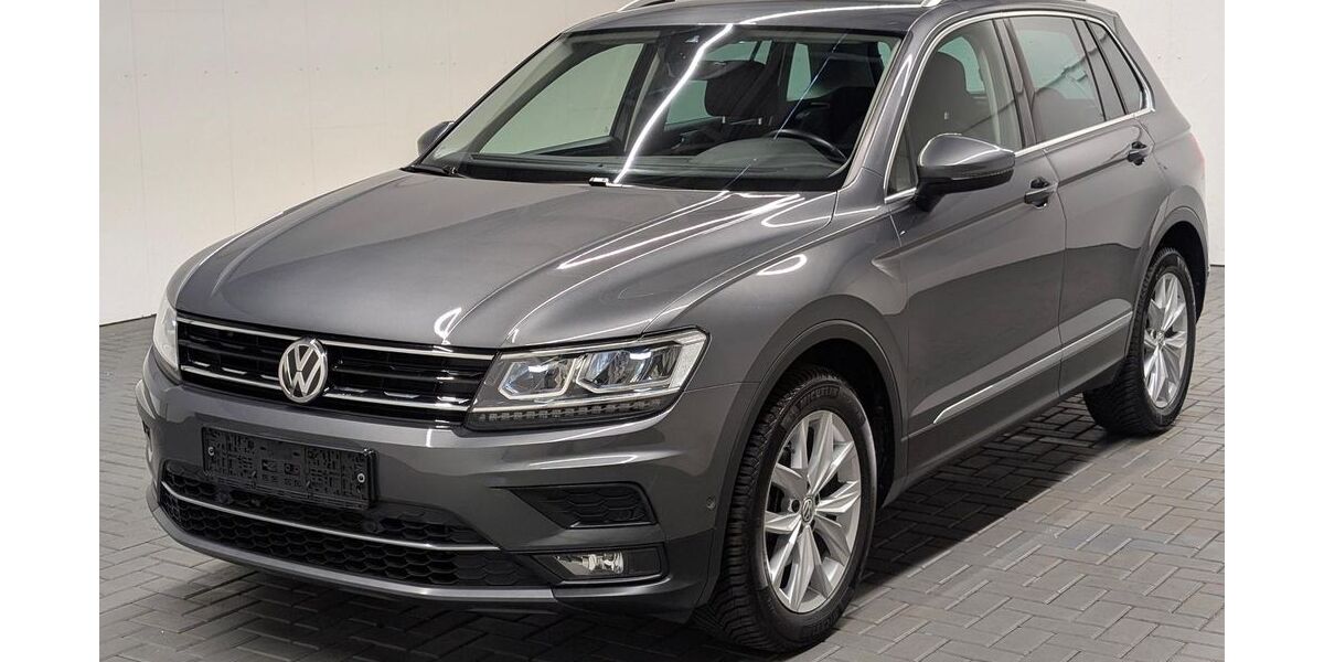 VW Tiguan 73.900 km 23.980 &euro; Langenweddingen 39171